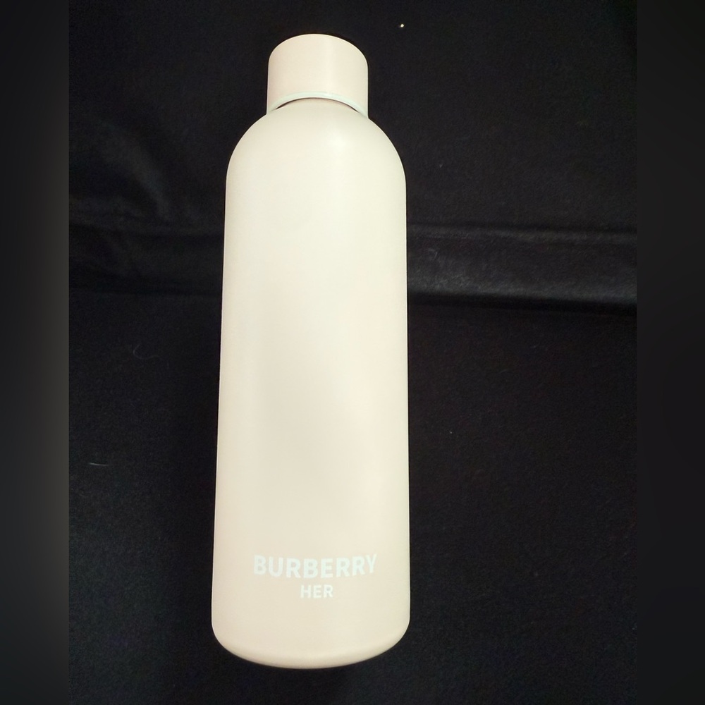 Brand new Burberry Her line pink water Bottle